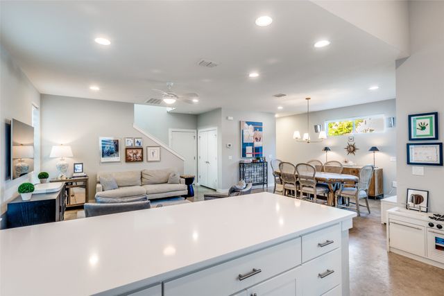 1010 Gallivant Lane, Dallas, TX 75218