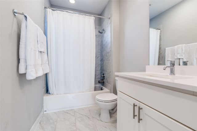 1010 Gallivant Lane, Dallas, TX 75218