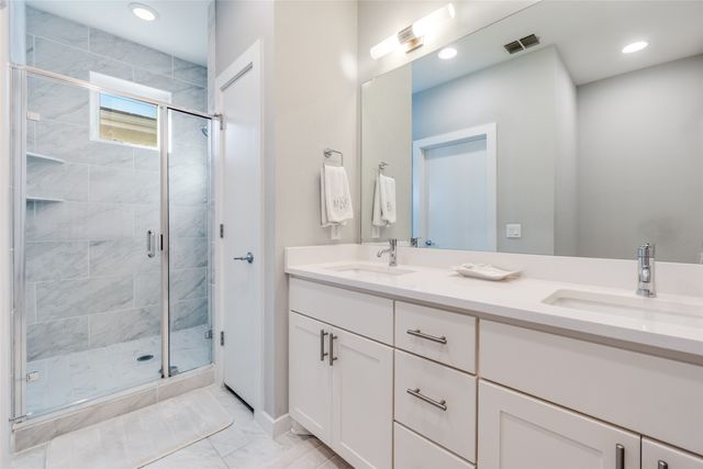 1010 Gallivant Lane, Dallas, TX 75218