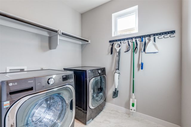 1010 Gallivant Lane, Dallas, TX 75218