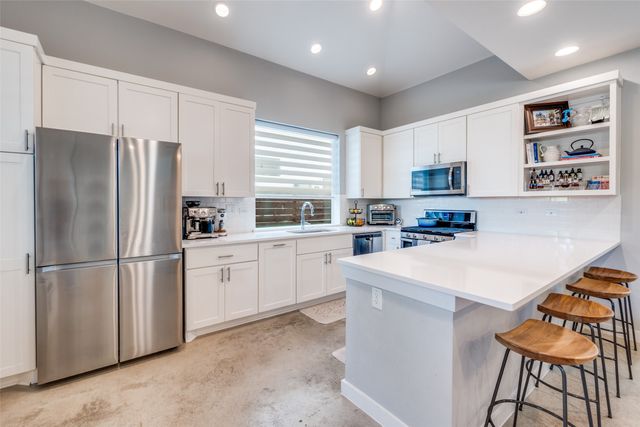 1010 Gallivant Lane, Dallas, TX 75218