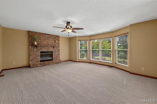 5434 Greenton Way, St Louis, MO 63128