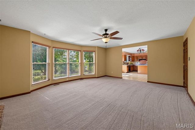 5434 Greenton Way, St Louis, MO 63128