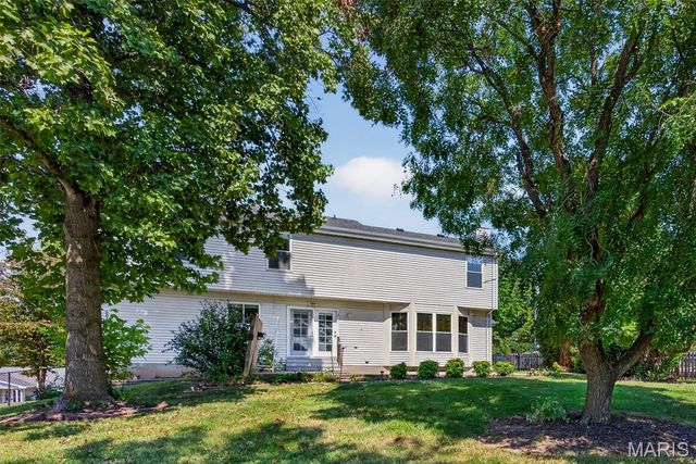 5434 Greenton Way, St Louis, MO 63128