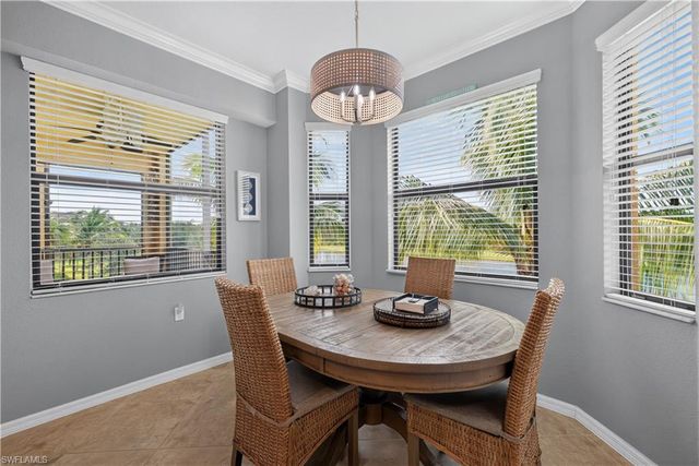 9727 Acqua CT 433, Naples, FL 34113