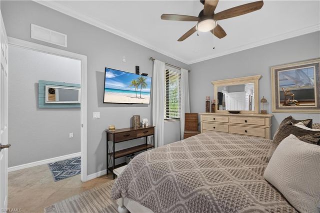9727 Acqua CT 433, Naples, FL 34113