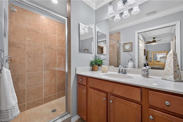 9727 Acqua CT 433, Naples, FL 34113