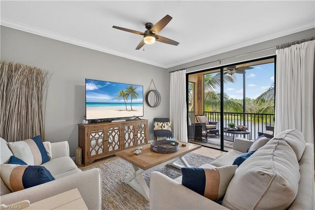 9727 Acqua CT 433, Naples, FL 34113