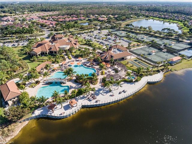 9727 Acqua CT 433, Naples, FL 34113