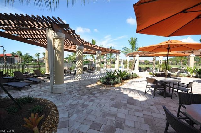 9727 Acqua CT 433, Naples, FL 34113