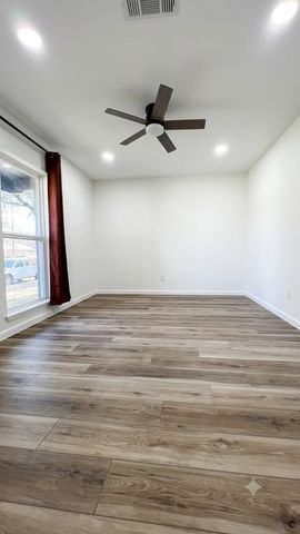 1314 Applegate Drive, Lewisville, TX 75067