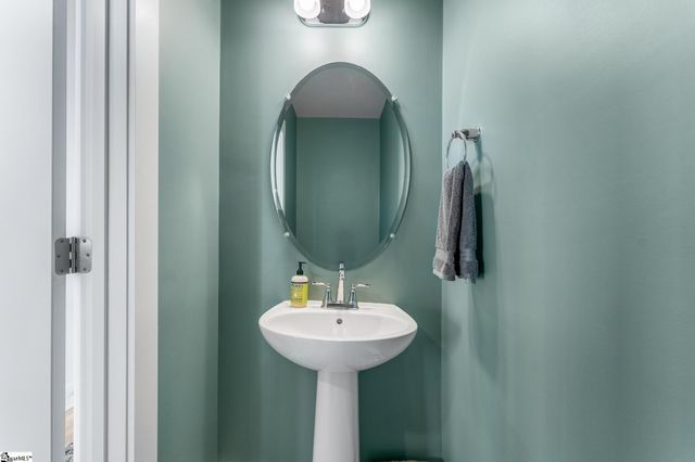 61 Mardale Lane, Greenville, SC 29609