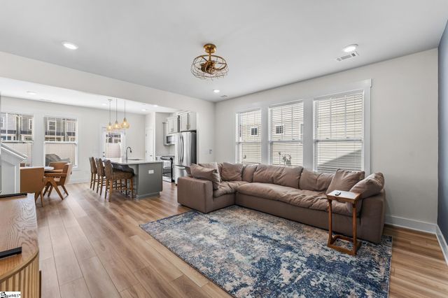 61 Mardale Lane, Greenville, SC 29609