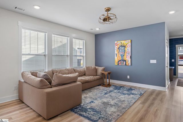 61 Mardale Lane, Greenville, SC 29609