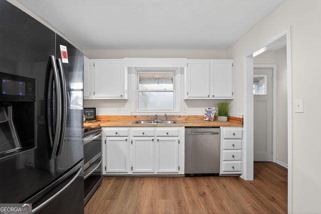 12 Clearwater Road, Sharpsburg, GA 30277