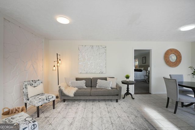 12 Clearwater Road, Sharpsburg, GA 30277