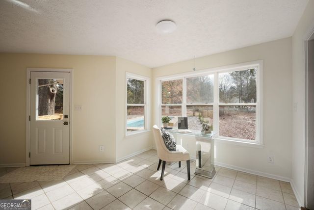 12 Clearwater Road, Sharpsburg, GA 30277