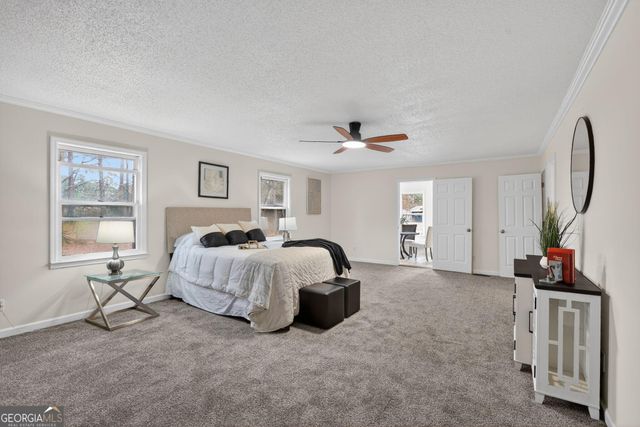 12 Clearwater Road, Sharpsburg, GA 30277