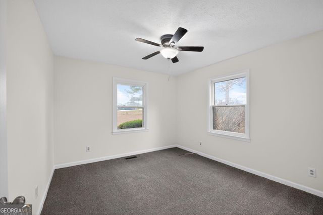 12 Clearwater Road, Sharpsburg, GA 30277