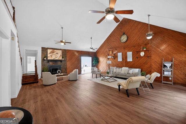 12 Clearwater Road, Sharpsburg, GA 30277