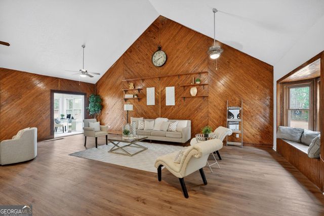 12 Clearwater Road, Sharpsburg, GA 30277