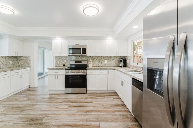 1424 SW 13TH Drive 1424, Boca Raton, FL 33486