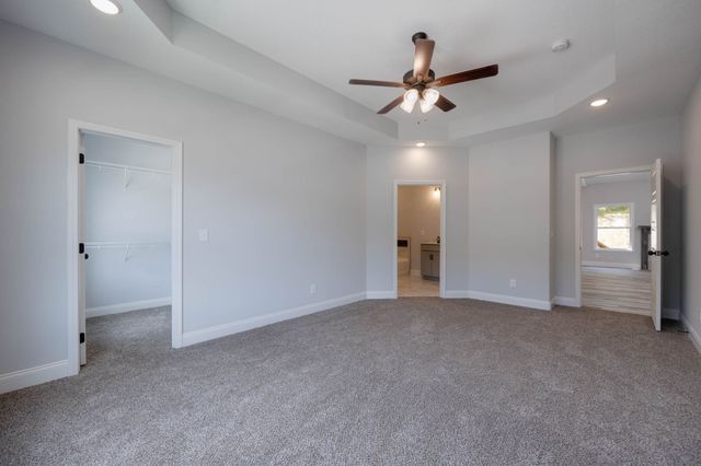 460 Ayden Ln, Clarksville, TN 37042