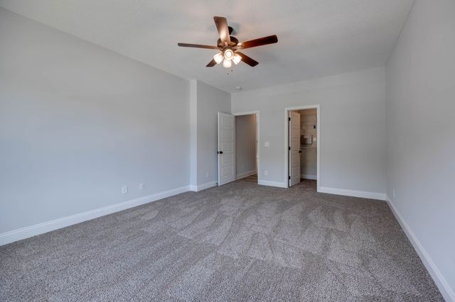 460 Ayden Ln, Clarksville, TN 37042