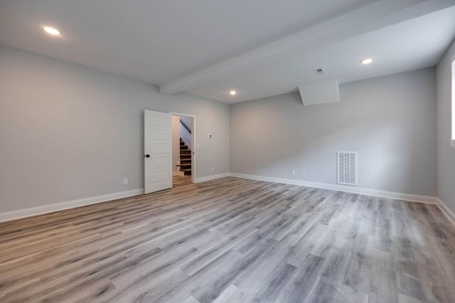 460 Ayden Ln, Clarksville, TN 37042