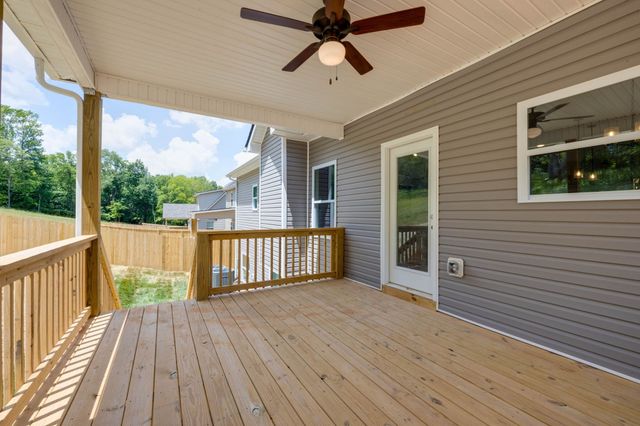 460 Ayden Ln, Clarksville, TN 37042