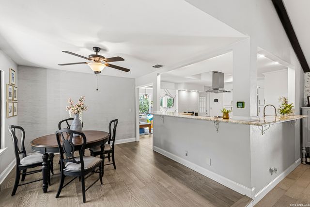 8621 CLASSIC OAKS LN, San Antonio, TX 78255