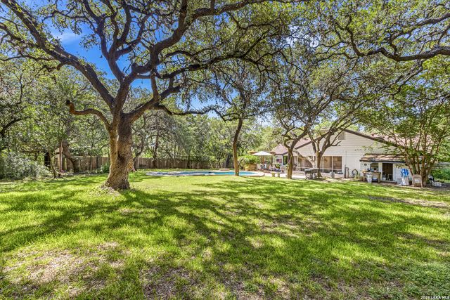 8621 CLASSIC OAKS LN, San Antonio, TX 78255