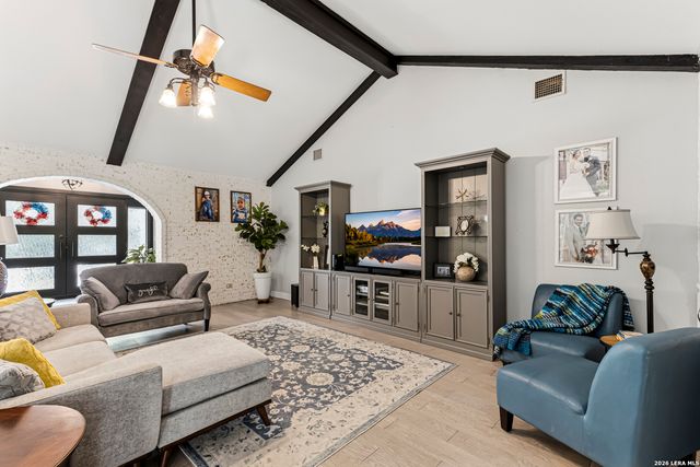8621 CLASSIC OAKS LN, San Antonio, TX 78255