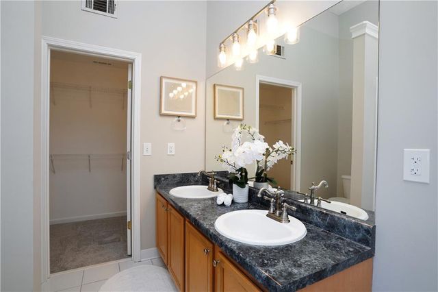 7563 Winderemere Park, Riverdale, GA 30274