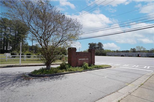 7563 Winderemere Park, Riverdale, GA 30274