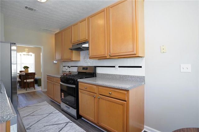 7563 Winderemere Park, Riverdale, GA 30274