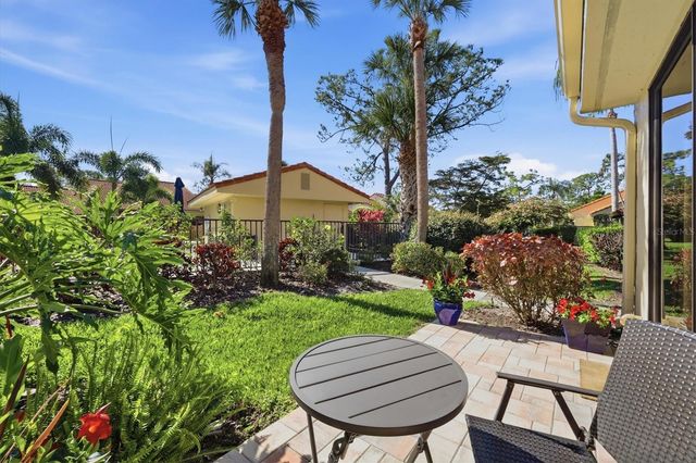 5312 HUNTINGWOOD COURT 39, Sarasota, FL 34235