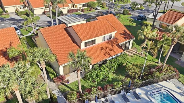 5312 HUNTINGWOOD COURT 39, Sarasota, FL 34235