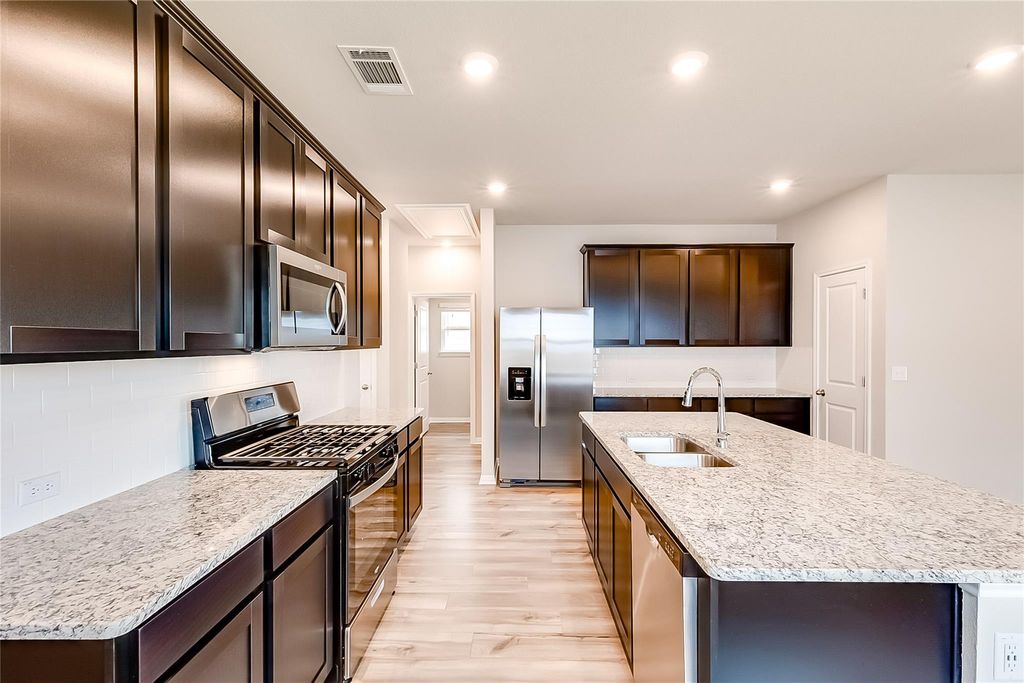 3614 Twin Glades PASS, Buda, TX 78610