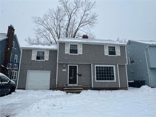 5164 Edenhurst Road, Lyndhurst, OH 44124