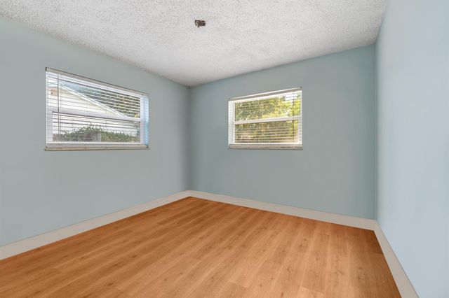 8756 SE Sunset Drive, Hobe Sound, FL 33455