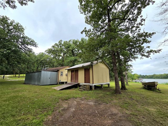 311 Chestnut Bend, Huntsville, TX 77320