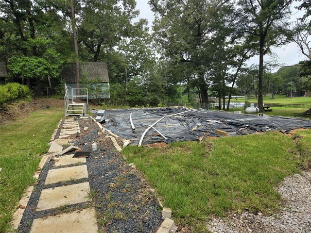 311 Chestnut Bend, Huntsville, TX 77320