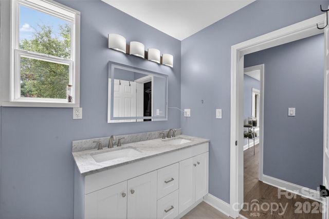 2432 Oakwood Circle, Rock Hill, SC 29732