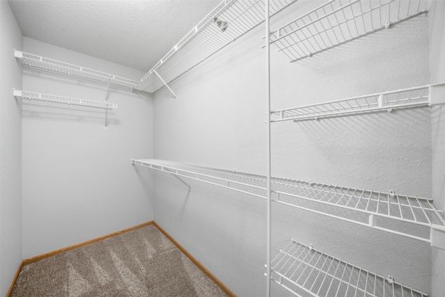 2153 NW 159th Street 56, Clive, IA 50325