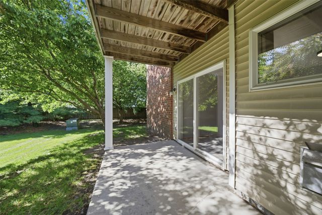 2153 NW 159th Street 56, Clive, IA 50325