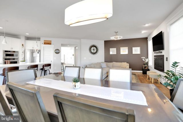 17904 RIDGEWOOD PL, Round Hill, VA 20141