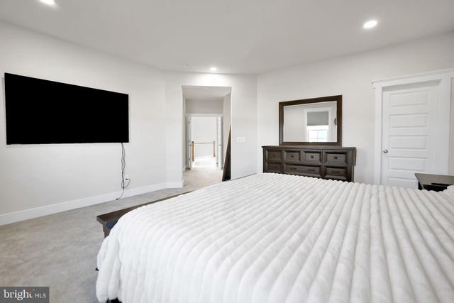 17904 RIDGEWOOD PL, Round Hill, VA 20141