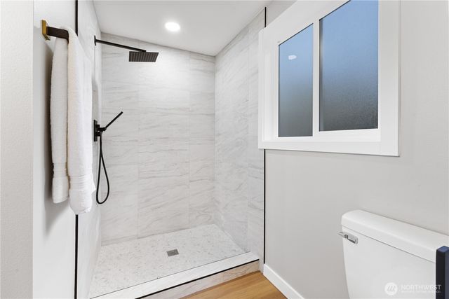 11028 83rd Avenue E, Puyallup, WA 98373