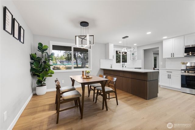 11028 83rd Avenue E, Puyallup, WA 98373